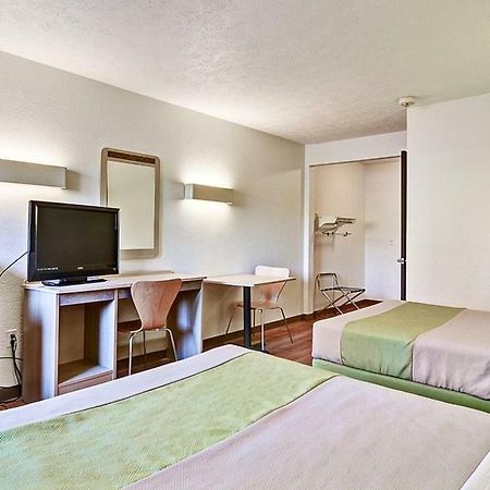 Economy Inn Pittsburgh Airport Moon Township Bagian luar foto