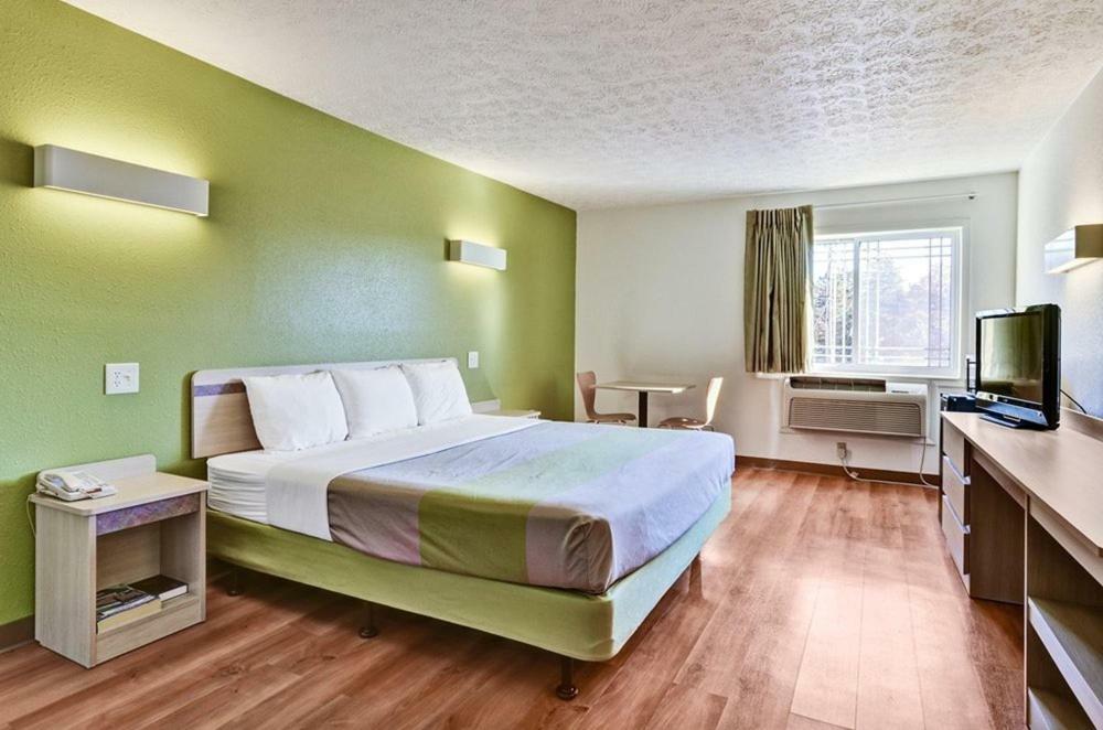Economy Inn Pittsburgh Airport Moon Township Bagian luar foto