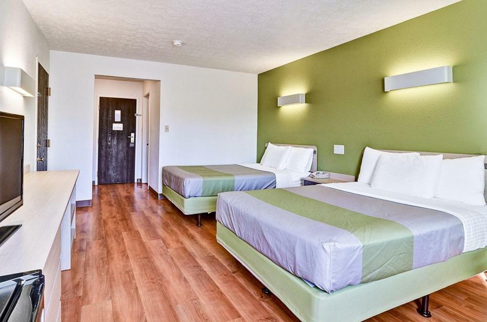 Economy Inn Pittsburgh Airport Moon Township Bagian luar foto